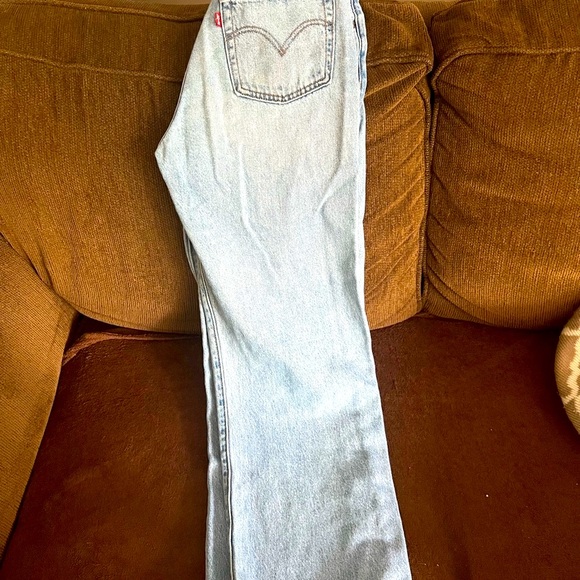 Straight Blue Jeans with Light Wash 26Wx27L - Picture 4 of 6